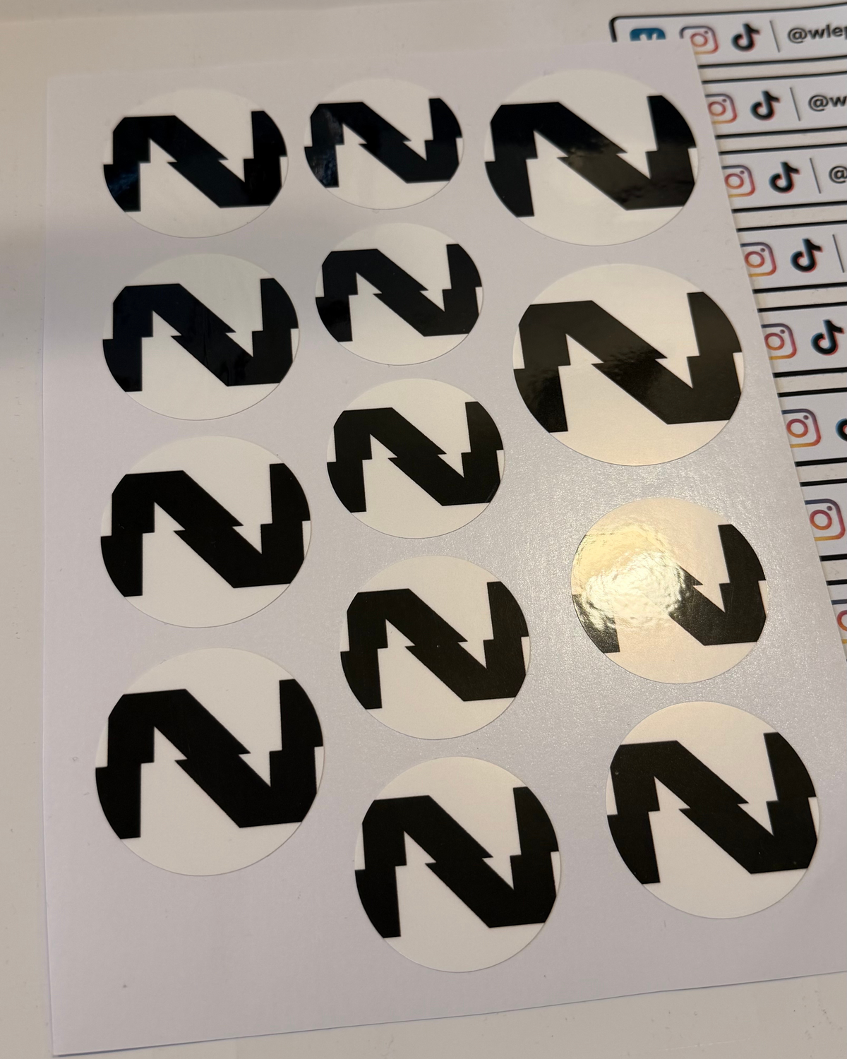 Arkusz wlep "narkopop" logo 13 szt.