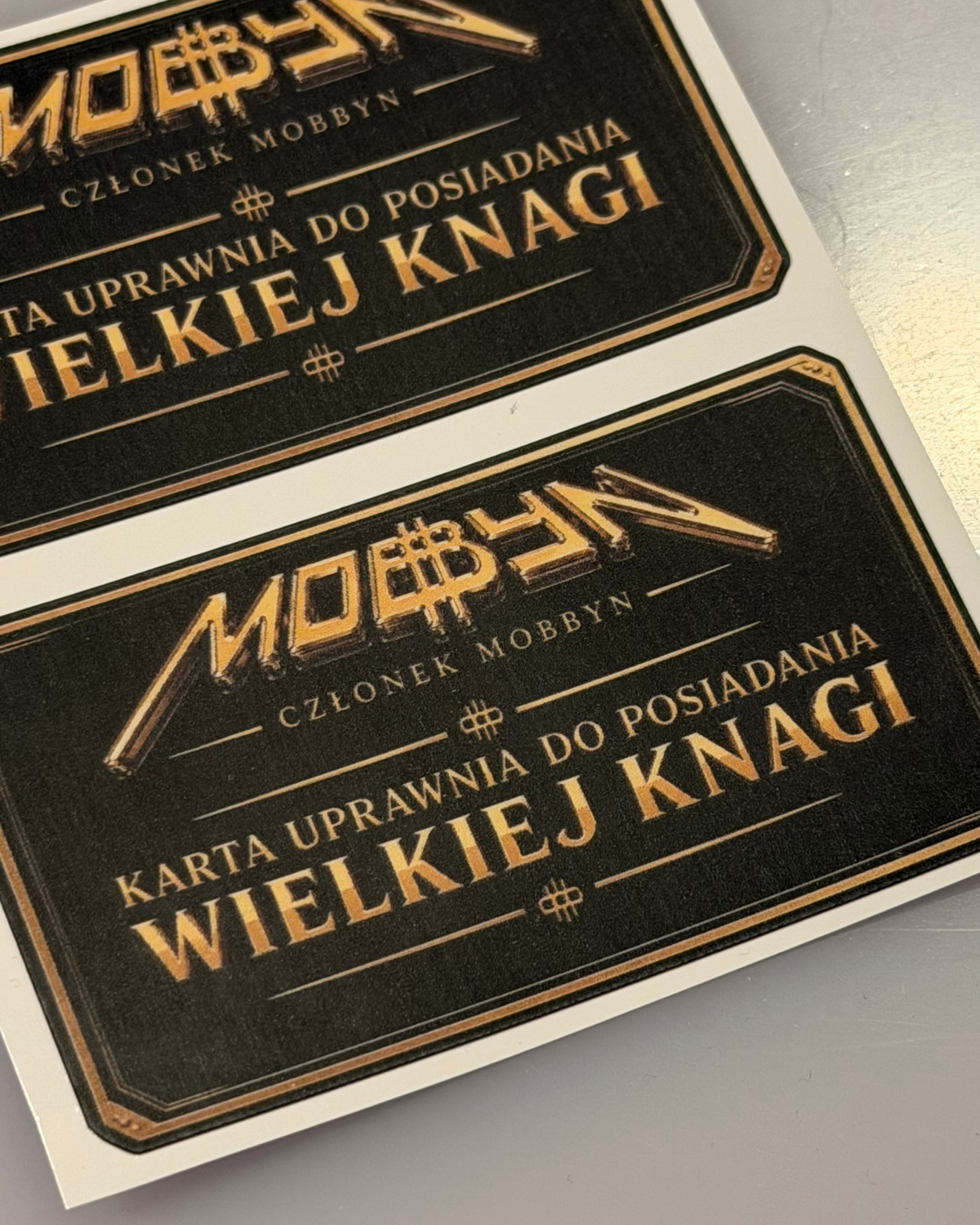 2x wlepki "członek MOBBYN"